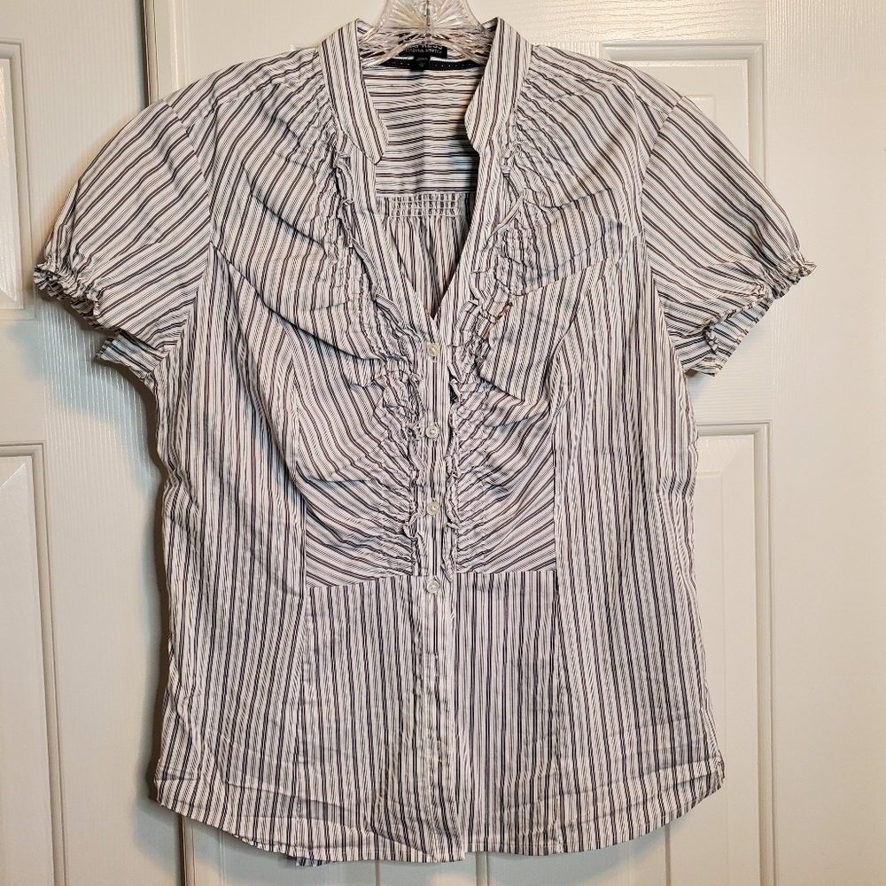 Women's Express Short Sleeve Dress Shirt - L